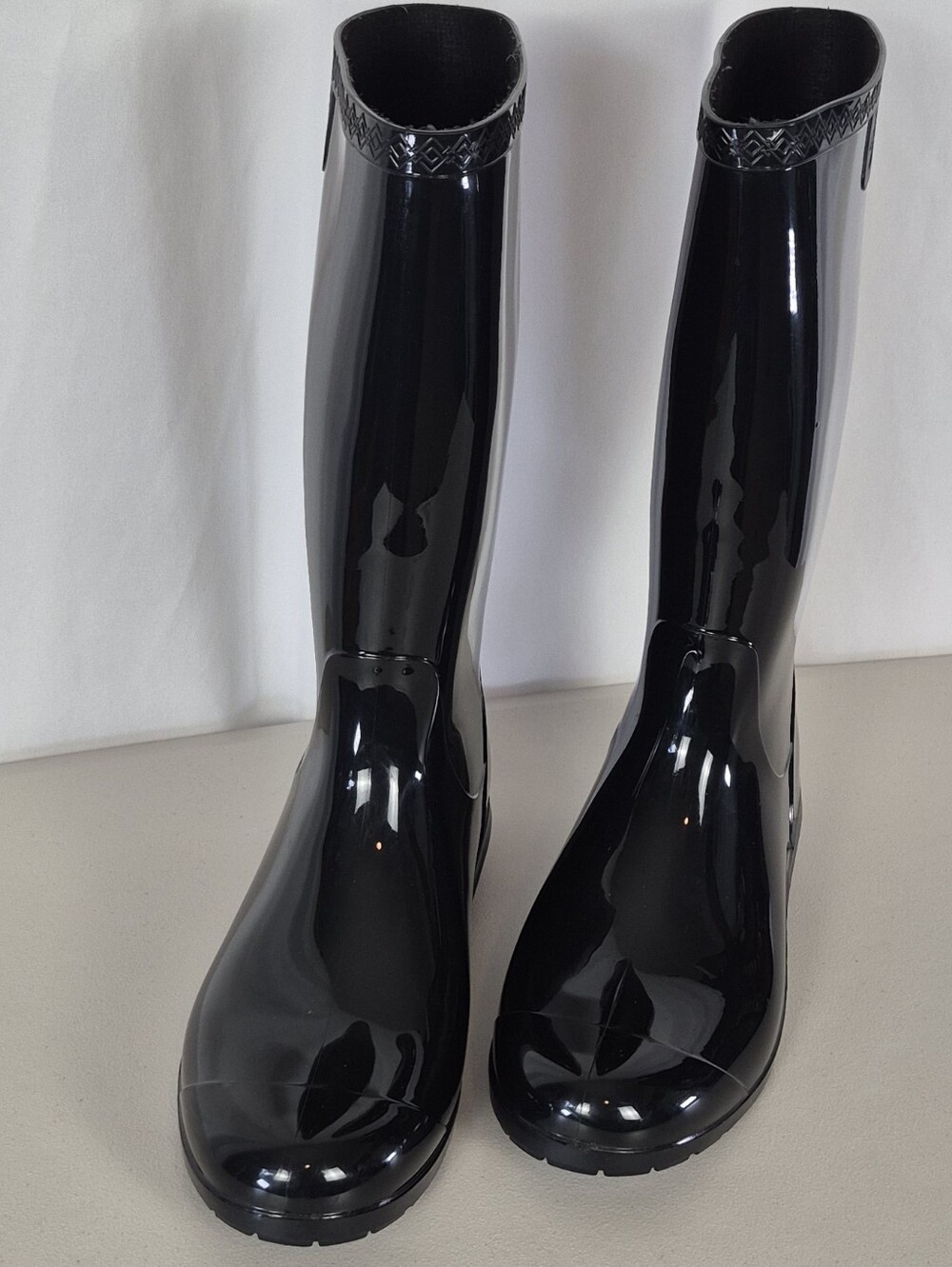 UGG Women's Shaye Glossy Black Tall Rubber Rain Boots - Size 10